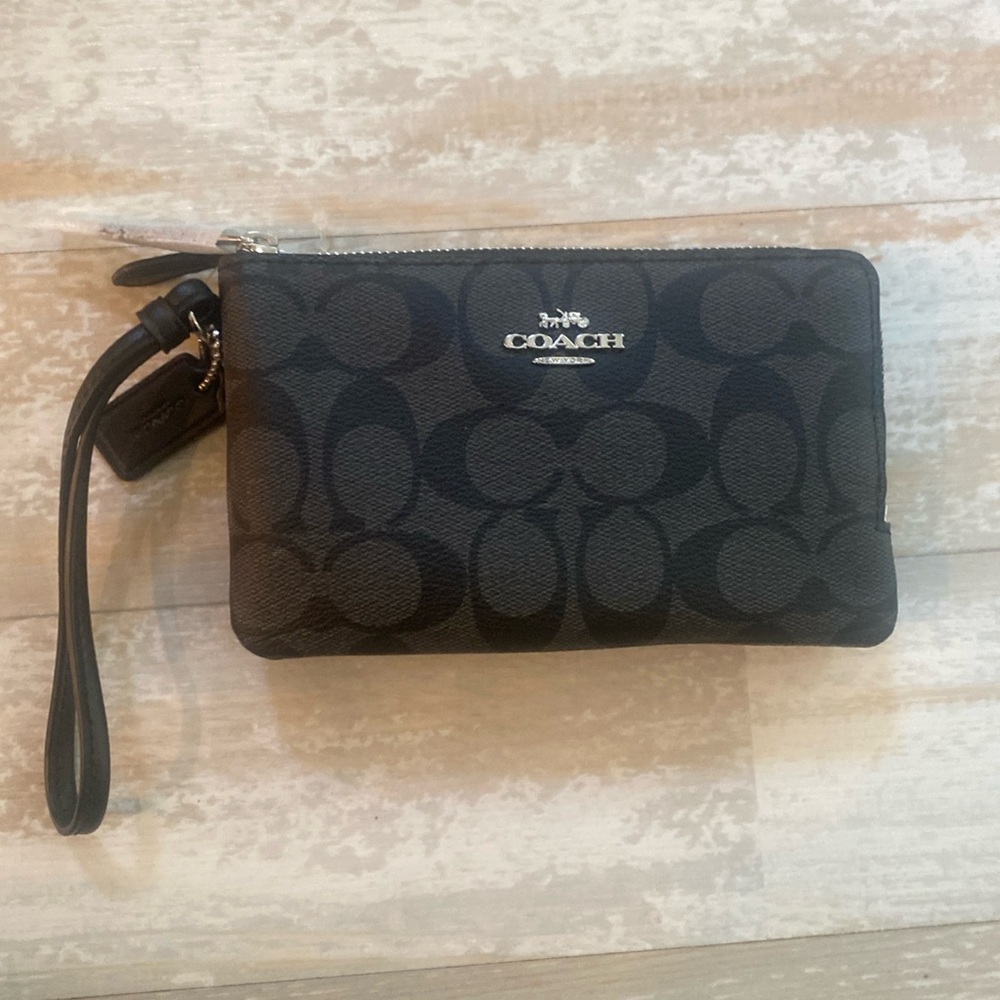 Coach Wristlet Wallet NWT